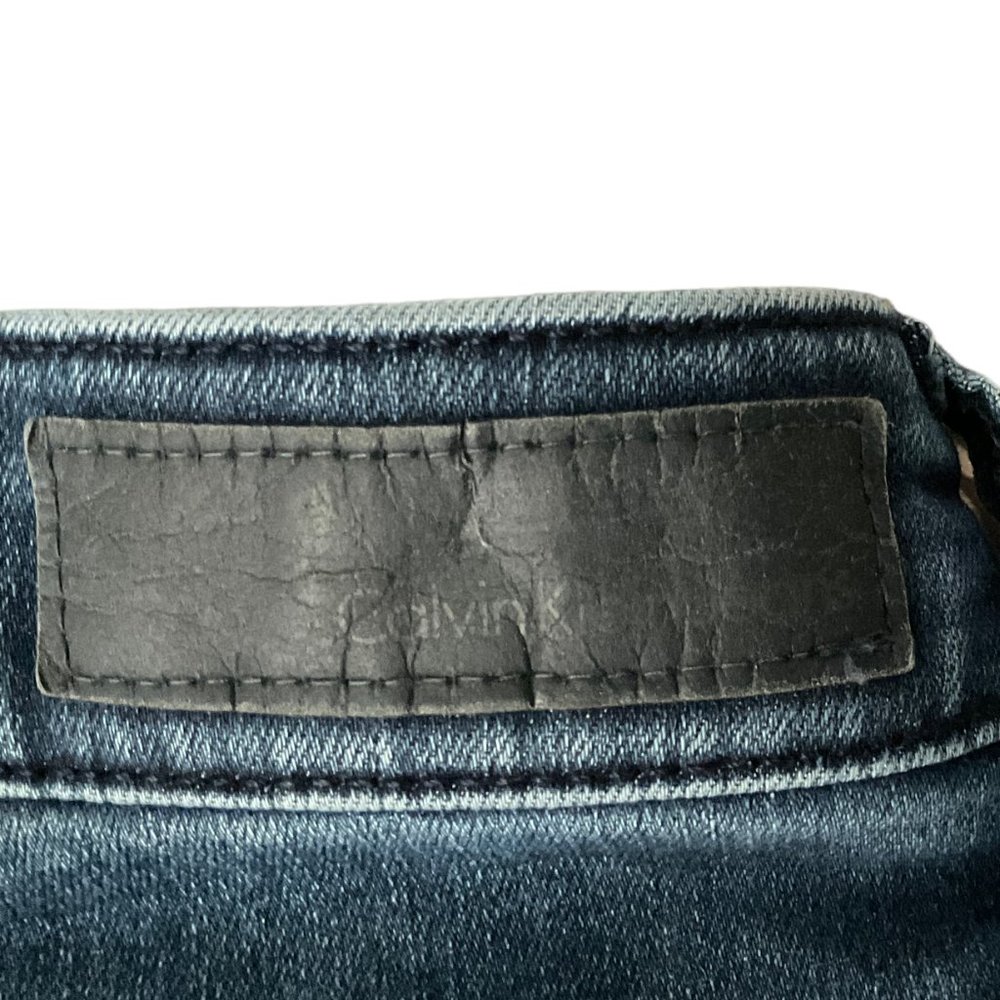 Calvin Klein Woman's Slim Boyfriend Denim Blue Jeans Size 12 Flat Front 5 Pocket - Picture 9 of 9